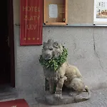 扎泰茨兹莱提列弗酒店 酒店 扎泰克