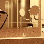 ズラティ レヴ