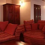 ズラティ レヴ ホテル 4*