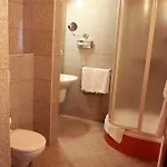 ズラティ レヴ