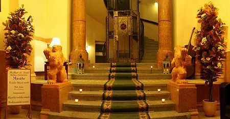 Zlatý Lev Hotel 4*