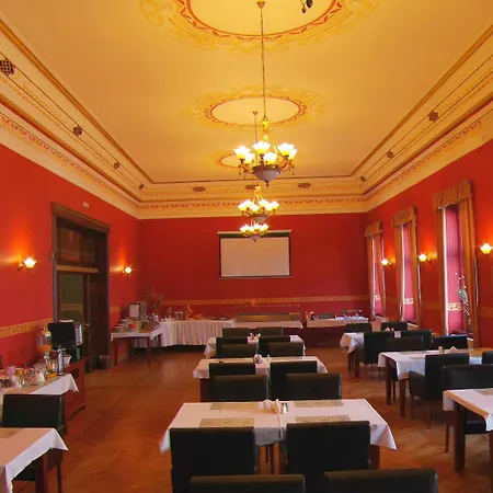 Zlaty Lev 4*