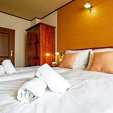 Zlatý Lev Hotel 4*