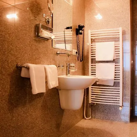Zlaty Lev 4* Žatec