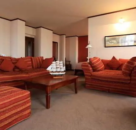 Zlaty Lev Hotell