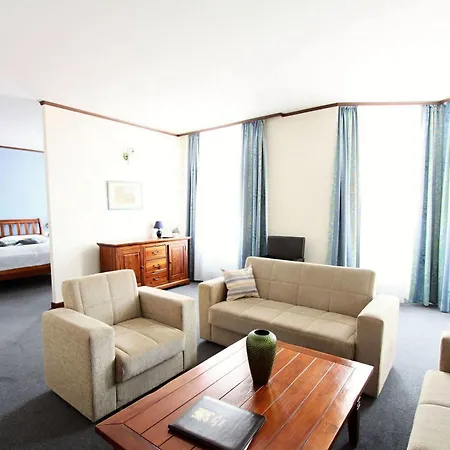 Zlaty Lev Hotel 4*