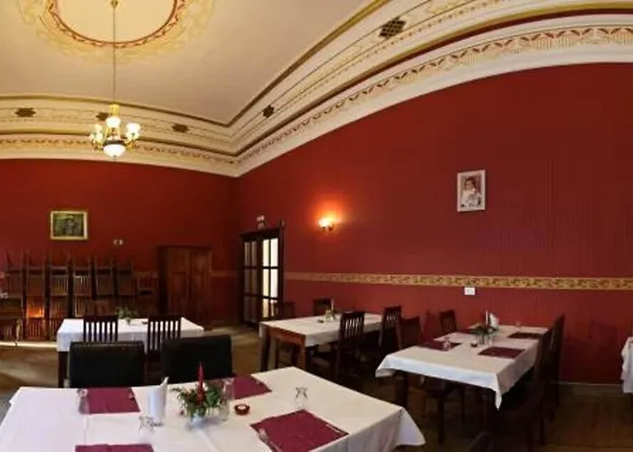 Zlaty Lev Hotel 4*